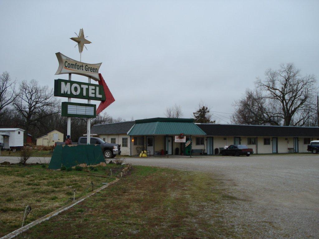 Comfort Green Motel Thayer 외부 사진