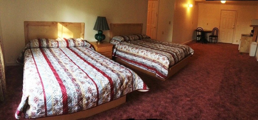 Comfort Green Motel Thayer 외부 사진